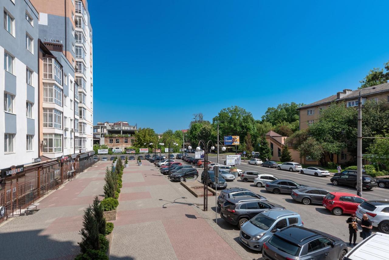 Luxury Apartment Slava Ukraini Ivano-Frankivsk Exteriör bild